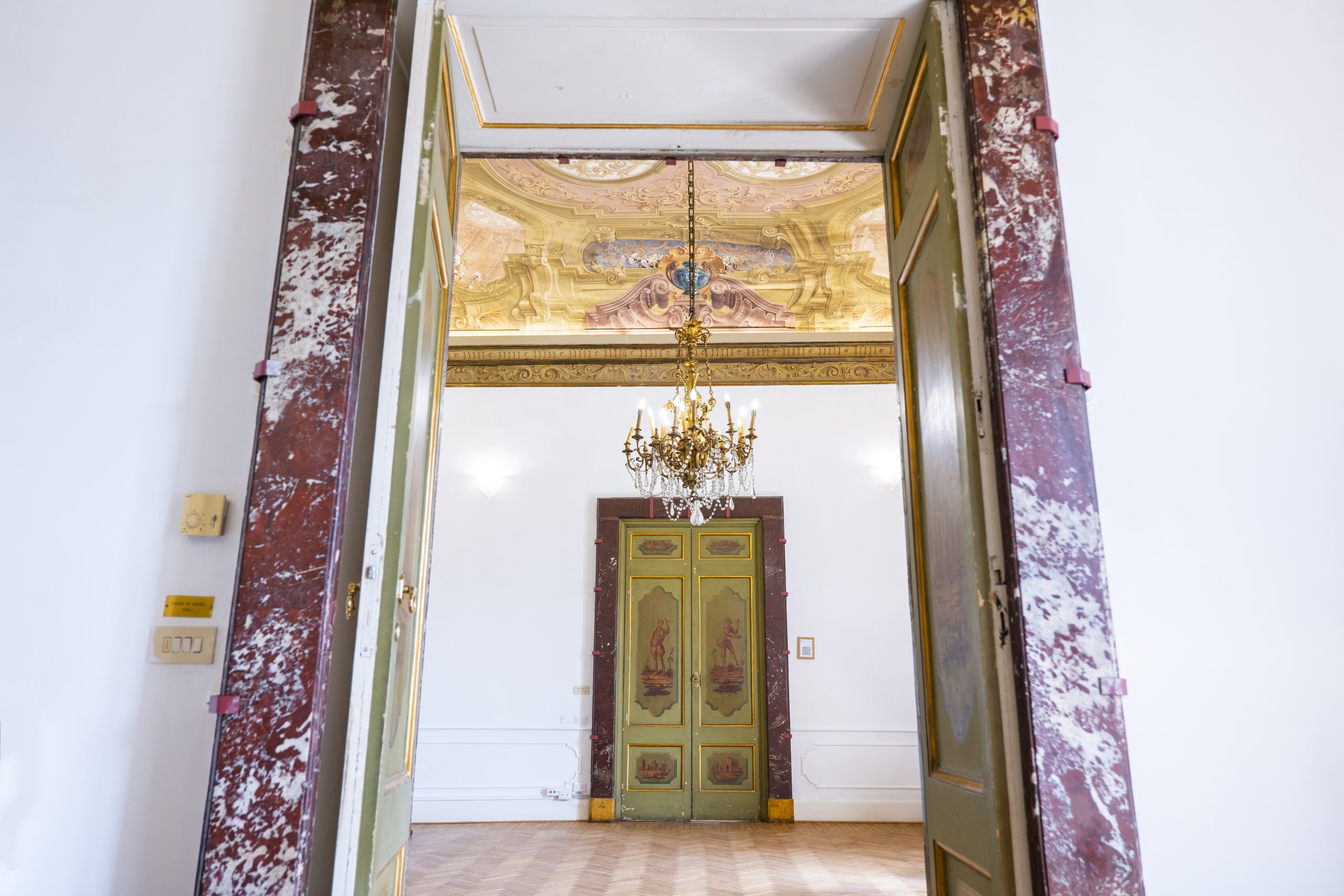 P1007593